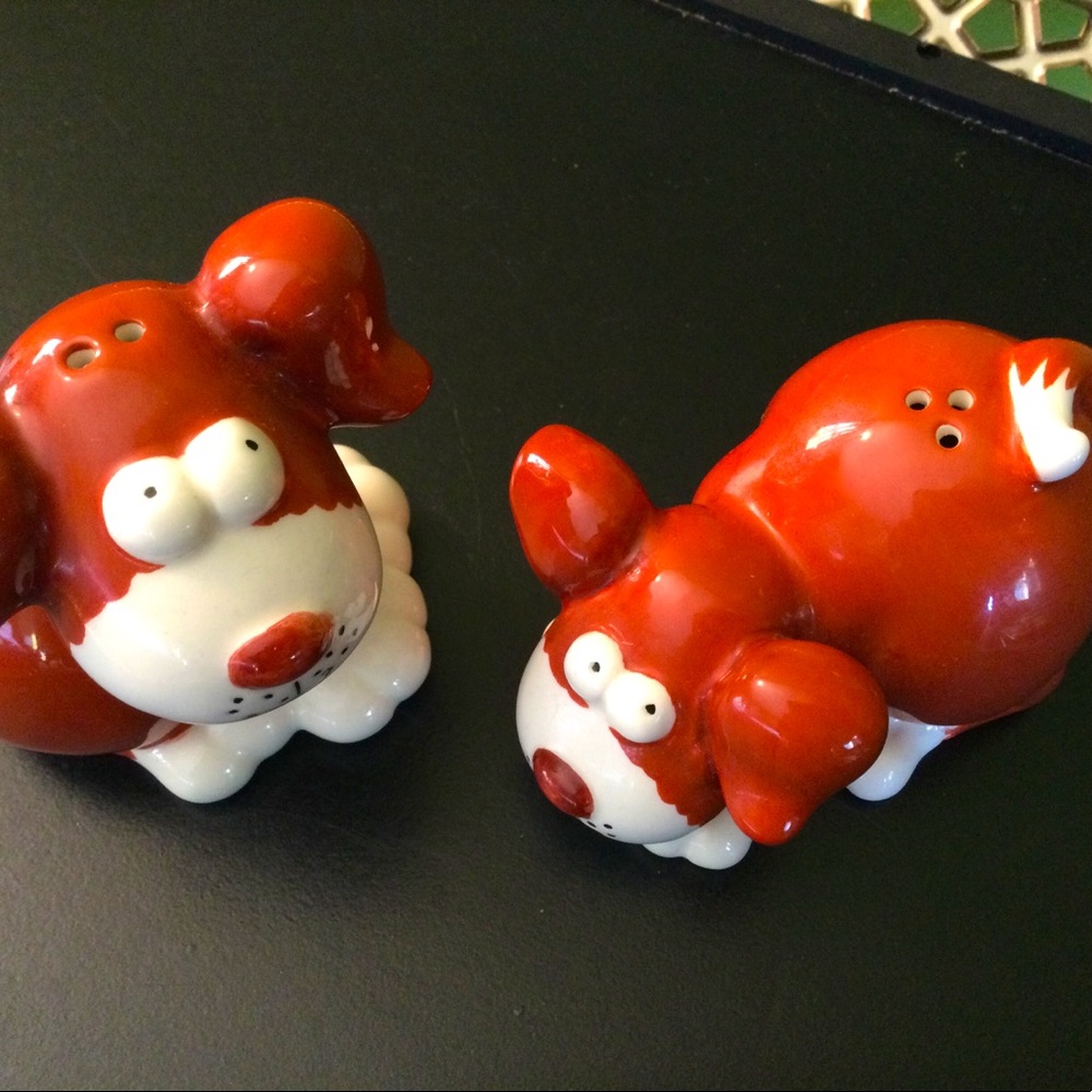 DANTES DESIGN GROUP HAND CRAFTED AND HAND PAINTED CERAMIC PUPPY S & P shakers